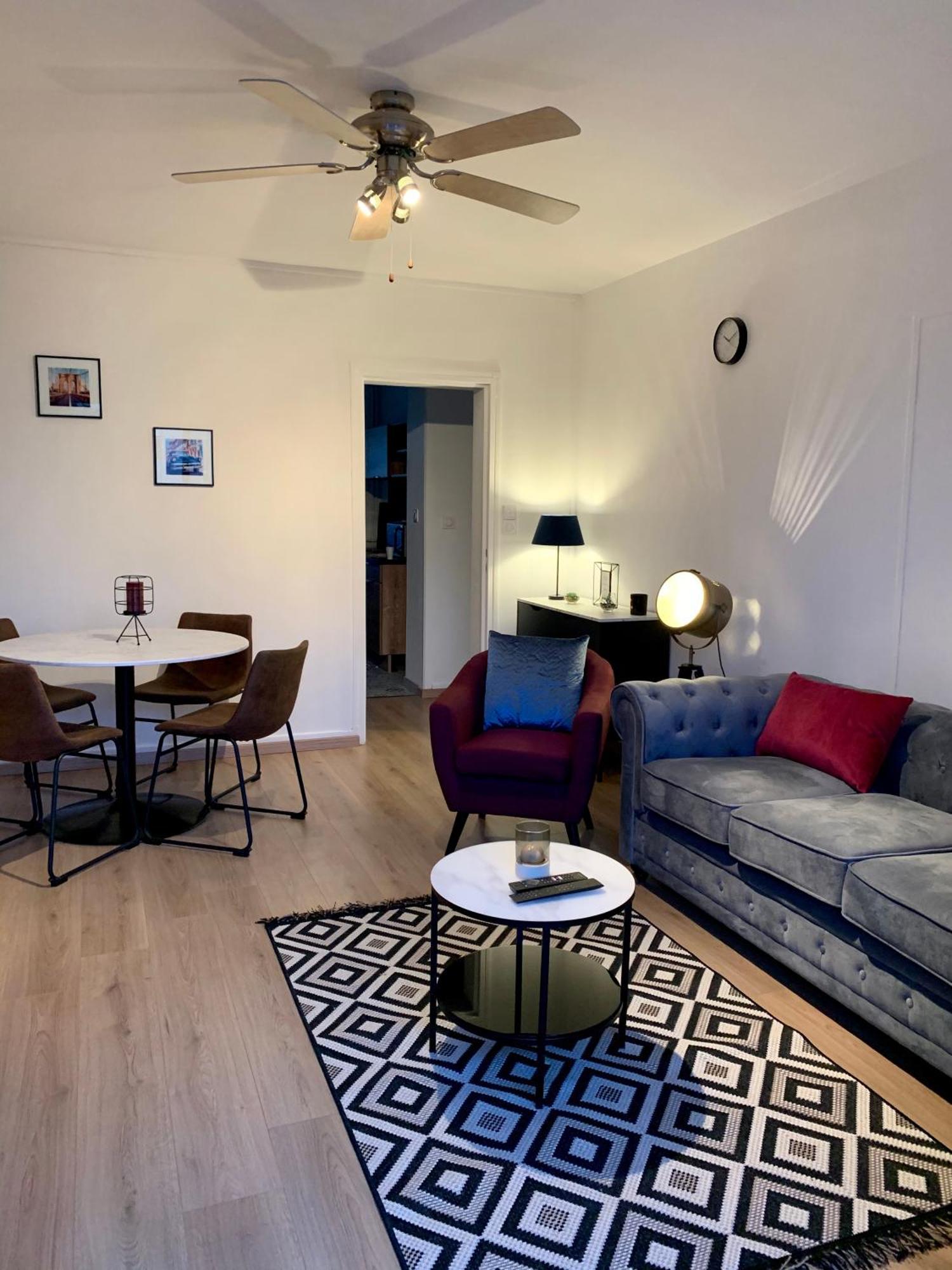 Bel Appartement Renove En Centre Ville Limoges Exterior foto